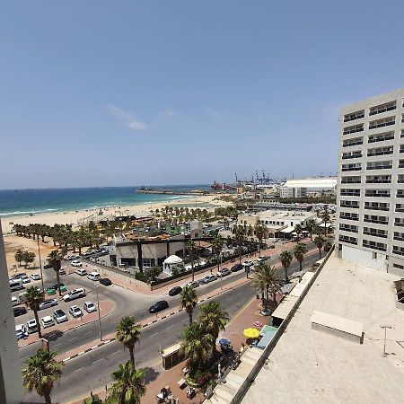 Lovely Three-Room Apartment Above The Promenade Ashdod Dış mekan fotoğraf