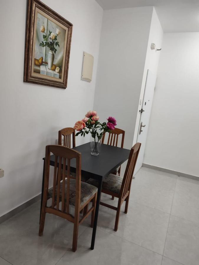 Lovely Three-Room Apartment Above The Promenade Ashdod Dış mekan fotoğraf