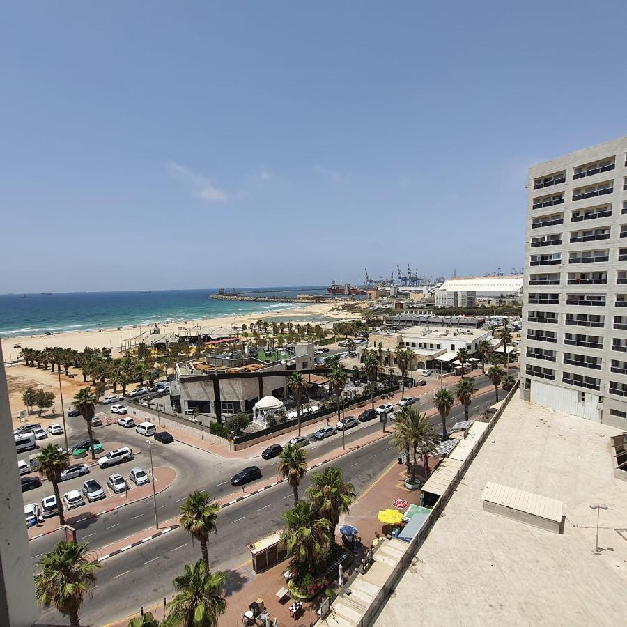 Lovely Three-Room Apartment Above The Promenade Ashdod Dış mekan fotoğraf