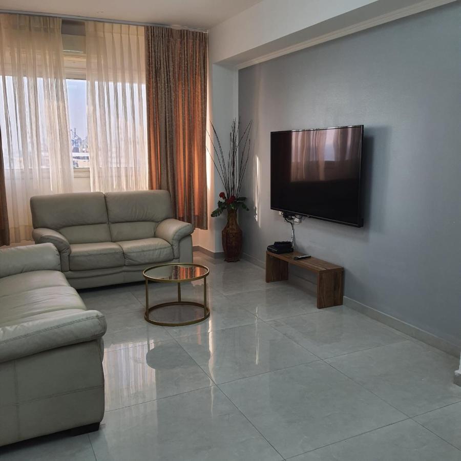 Lovely Three-Room Apartment Above The Promenade Ashdod Dış mekan fotoğraf